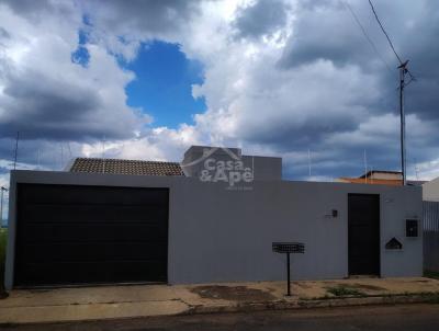 Casa para Venda na cidade de Uberl&acirc;ndia no bairro New Golden Ville